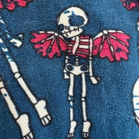 LuLaRoe Halloween Limited Edition Flying Skeleton Print Leggings Size O/S OS - Picture 5 of 11